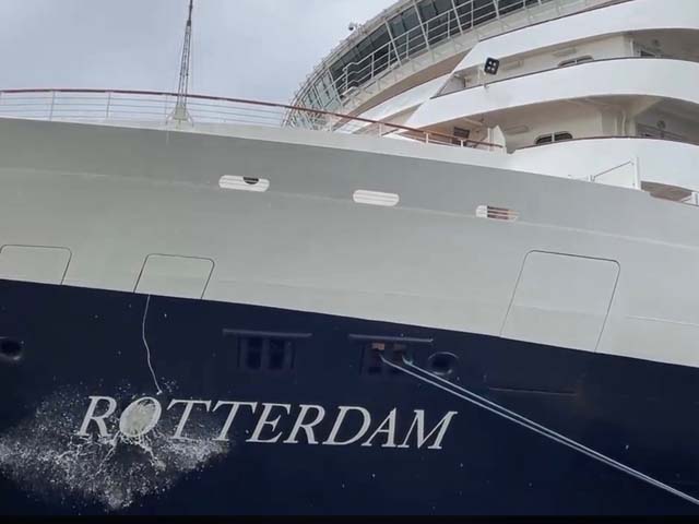 Doop Rotterdam VII in haar thuishaven Rotterdam door Prinses Margriet